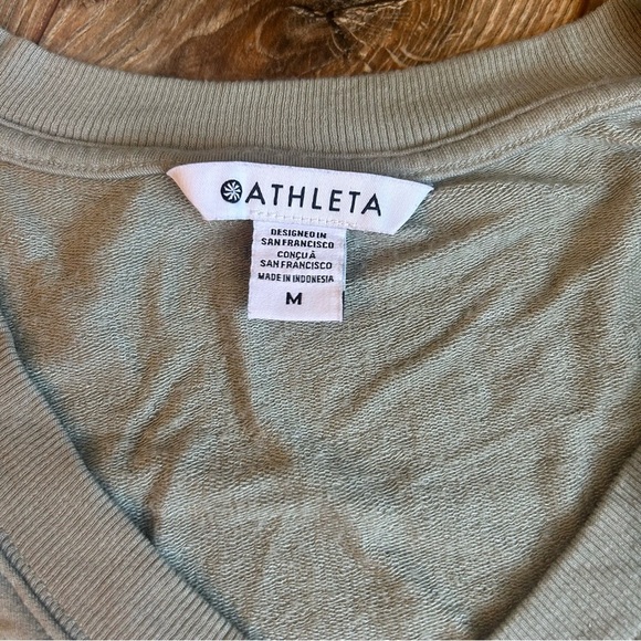 Women's Athleta Step Forward Sweatshirt Tee Green/Gray Sz M Athleta Casual - Picture 3 of 8